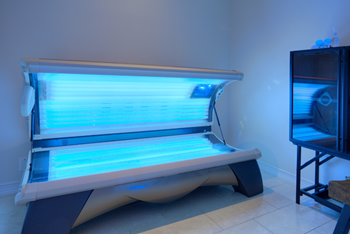 Private tanning facility