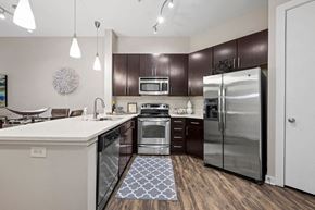 Charlotte apartment for rent - Fully Equipped Kitchen at Elizabeth Square Apartments, Charlotte, NC, 28204