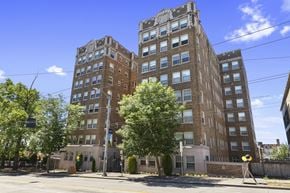 Seattle apartment for rent - Property Front View at Malloy Apartment Homes, WA 98105