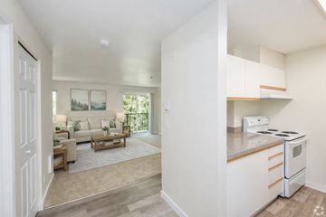Everett apartment for rent - West Mall Place Apartment Homes