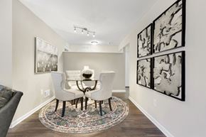 Rochester Hills apartment for rent - a dining room with a table and chairs  at Northridge, Rochester Hills, MI