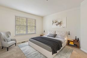 Rochester Hills apartment for rent - Master Bedroom at Cidermill Village, Rochester Hills, 48307