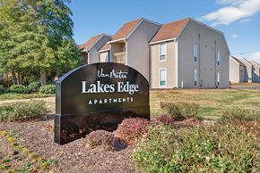 Greensboro apartment for rent - A sign at Lakes Edge Apartments, Greensboro, 27409