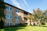 Middletown apartment for rent - Lawn area in front of the building at Middletown Valley, Middletown, MD