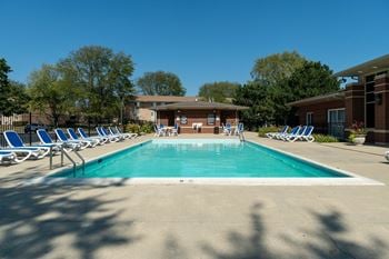 Heated swimming pool with sundeck