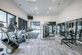 Cypress apartment for rent - Fitness Center at Cue Luxury Apartments, Texas, 77433
