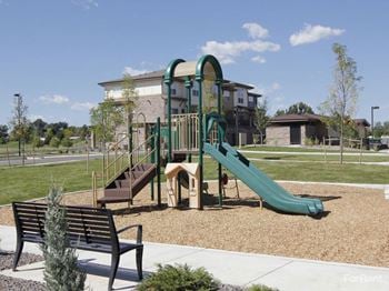 Play structure