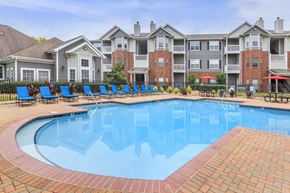 Murfreesboro apartment for rent - Carrington_Park_Pool_4_Murfreesboro_TN