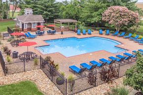 Murfreesboro apartment for rent - Carrington_Park_Pool_2_Murfreesboro_TN