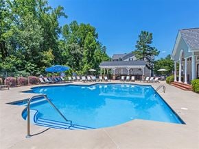 Evans apartment for rent - Walden_Glen_Pool_1_Evans_GA