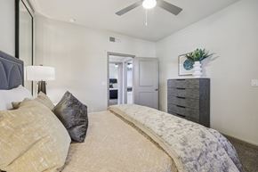 Grapevine apartment for rent - bedroom with a large bed at Vine + Vail Townhomes and Apartments, Grapevine, 76051