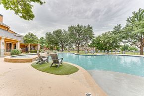 Lewisville apartment for rent - Resort style pool with spa and lounge seating at Limestone Ranch Apartments, Lewisville, Texas