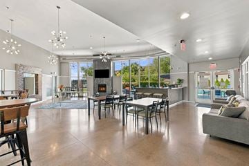 Carol Stream apartment for rent - Carol Stream Crossing