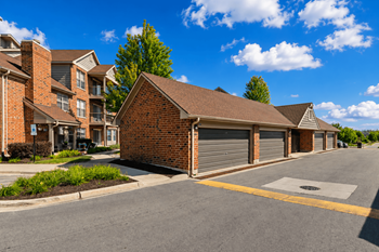 Detached garage
