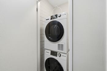 In-unit washer/dryer*