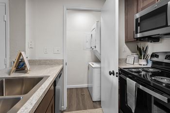 In-unit washer/dryer