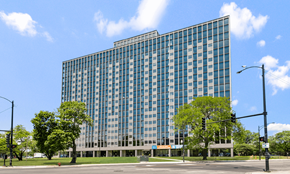 Chicago apartment for rent - Atrio apartment building in Chicago