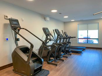2Twenty2 - fitness center