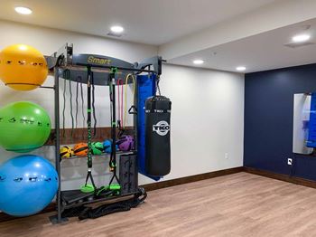 2Twenty2 - fitness center 3