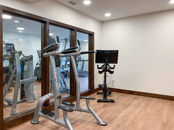 2Twenty2 - fitness center spin studio