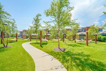 Amenities - hammock garden