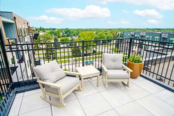 Amenities - penthouse rooftop patio