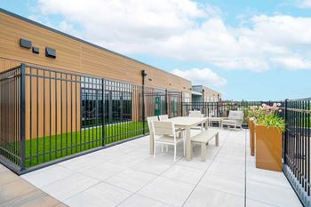 Amenities - penthouse rooftop patio