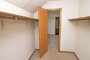 Walk-in closet