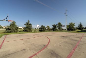 Highland-view-apartments-near-downtown-unl-north-lincoln-ne-_20.Jpg