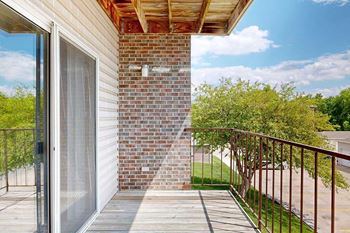 2-Bed sequoia (#264) - balcony