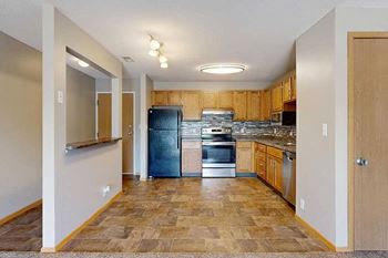 2-Bed sequoia (#264) - kitchen and entry
