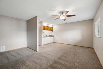 Lincoln apartment for rent - Highland View Apartments