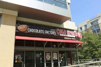 Nearby attractions - cold stone creamery and chocolate factory