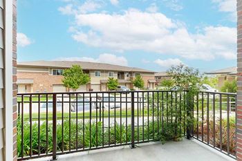 2-Bed valentina (#1001) - balcony view