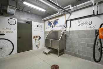 North-pointe-villas-luxury-apartments-north-lincoln-ne-pet-wash-bike-repair-station.Jpg