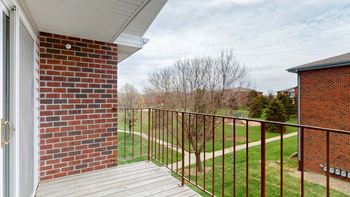 1-Bed maple reno - balcony view