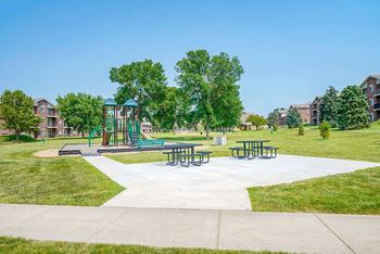 Northridge heights - amenities - playground and picnic area
