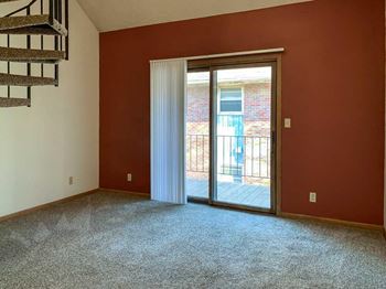 Three-bed montello loft (#29) - living room sliding glass door