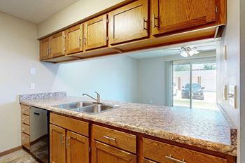 Studio shelby (#40) - kitchen sink