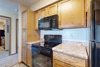 Studio shelby (#40) - kitchen appliances