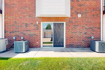 Studio shelby (#40) - patio exterior