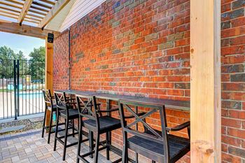 Amenities - patio bar top seating