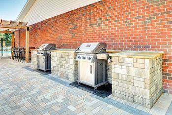 Amenities - grilling stations