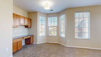 Ridge pointe 3-bed milan villa (#89) - living room built-in work space