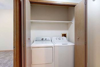 Renovated 2-bed purview (#16)
