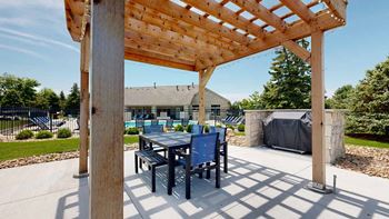 Sre - amenities - grilling station