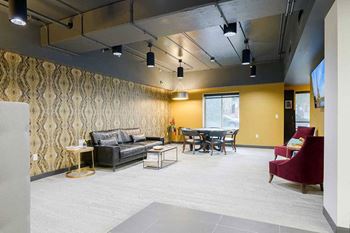 Amenities - pub room