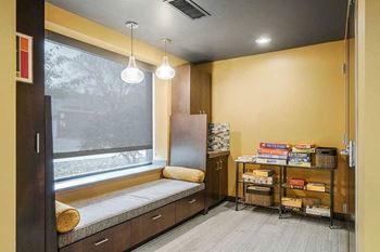 Amenities - pub room