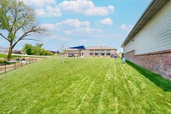 The-flats-at-shadow-creek-lincoln-ne-dog-park-03