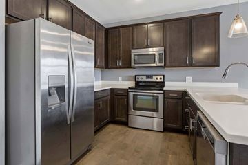 Omaha apartment for rent - The Helen